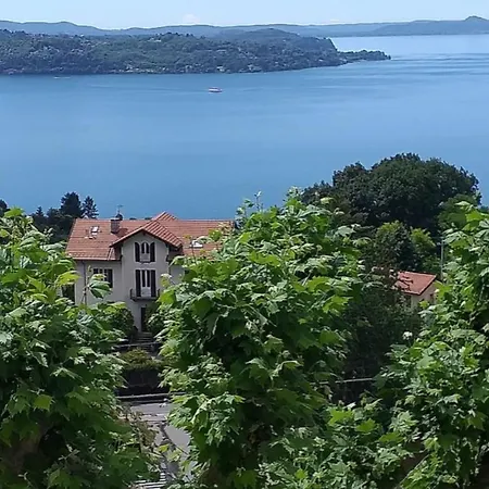 Casa Vittoria Sulla Collina Del Lago Maggiore Lejlighed